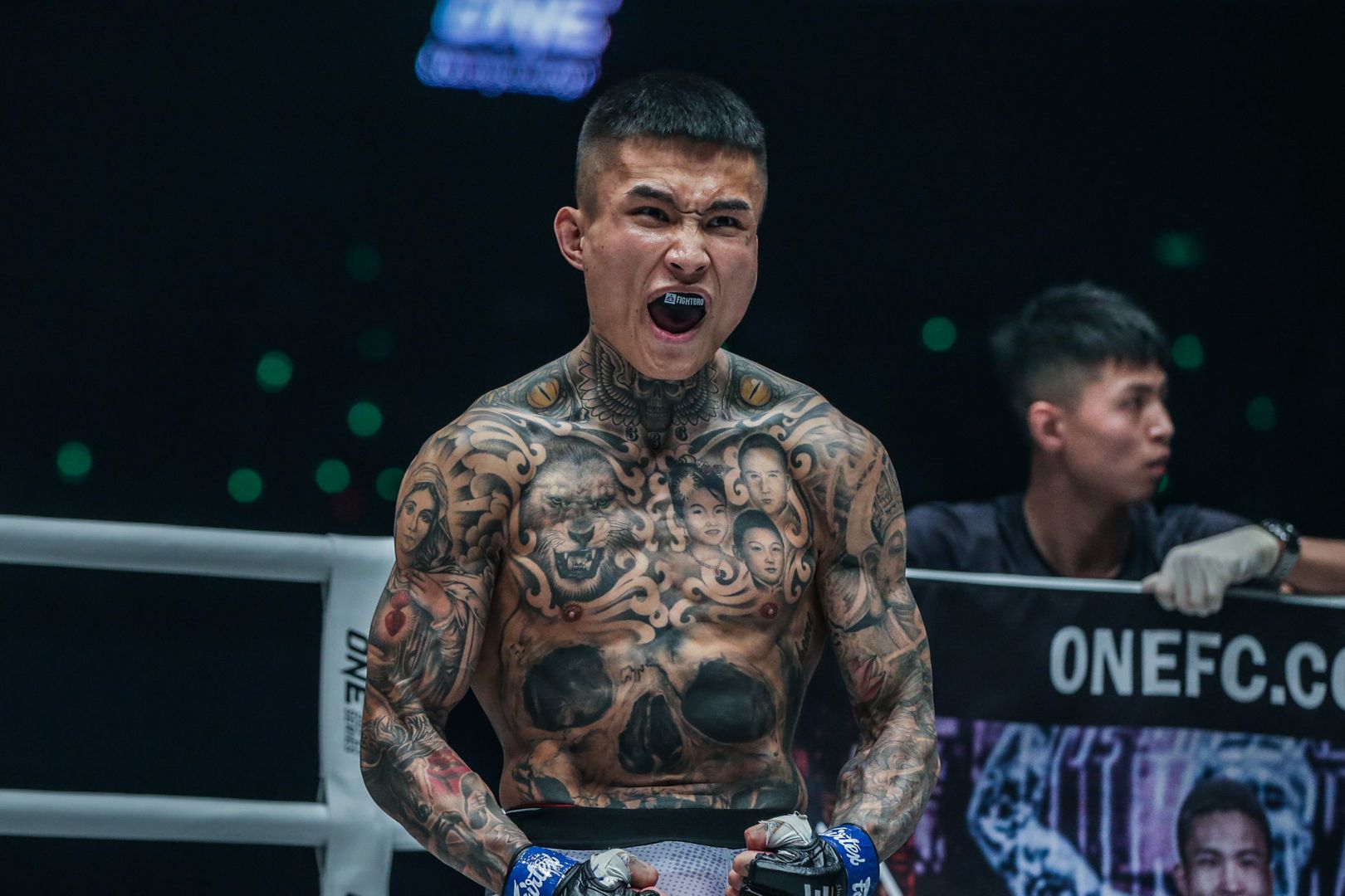 dung-buoc-o-vong-loai-co-hoi-nao-cho-nghiem-van-y-den-ufc-1